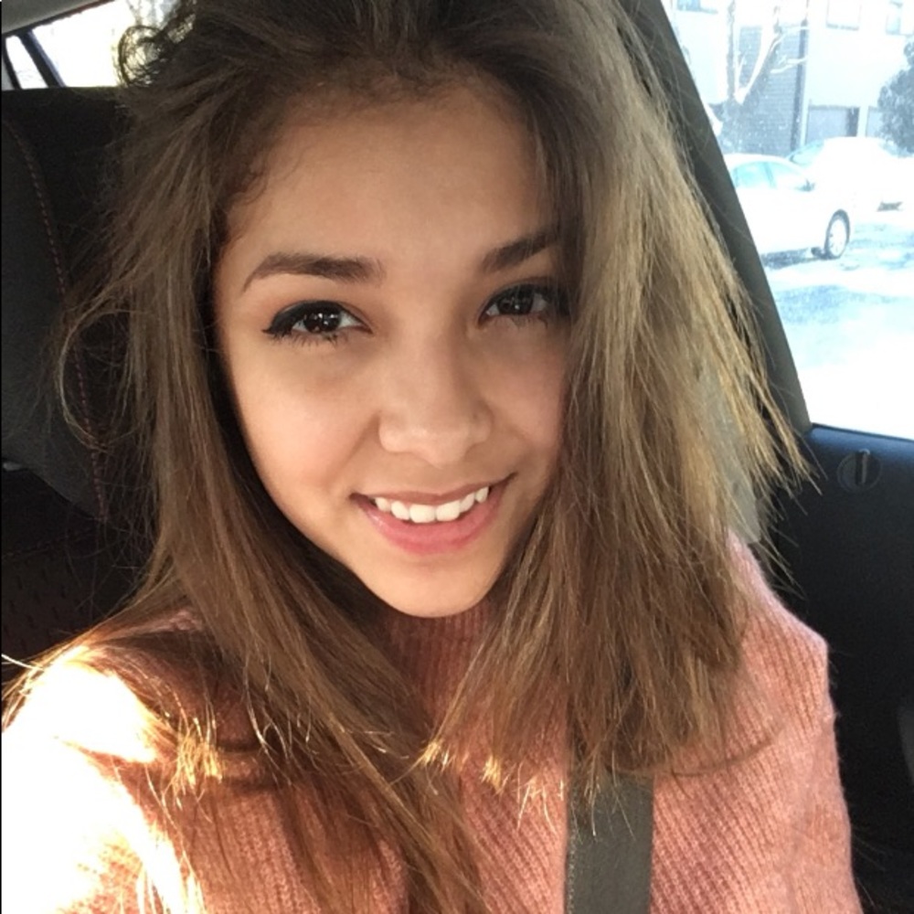 Meet your Posher, Lupita